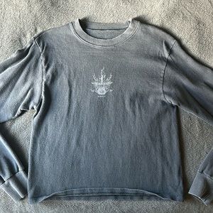 gray longsleeve top